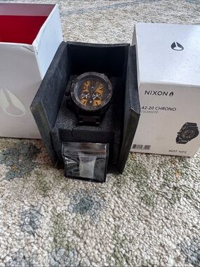 Nixon 42-20 Chrono Tigerseye watch new in box